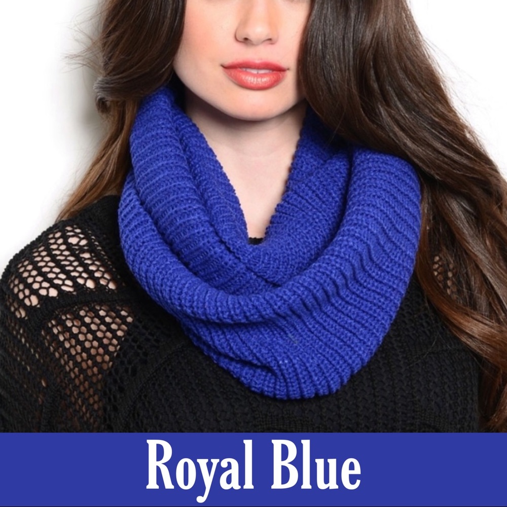 ✨ Royal Blue Infinity Scarf - Picture 1 of 1